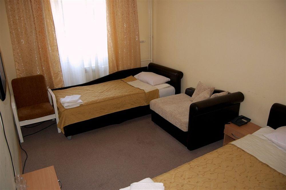 Hotel Tiski Cvet Novi Bečej Exteriör bild