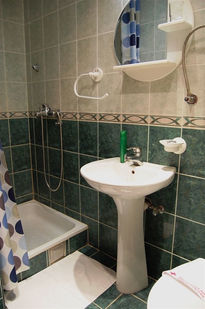 Hotel Tiski Cvet Novi Bečej Exteriör bild