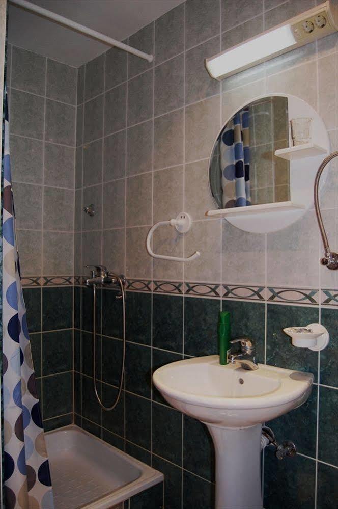 Hotel Tiski Cvet Novi Bečej Exteriör bild